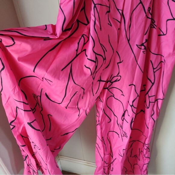 Bold & Beautiful Hot Pink Abstract Halter Jumpsuit – Size Medium - Picture 3 of 7